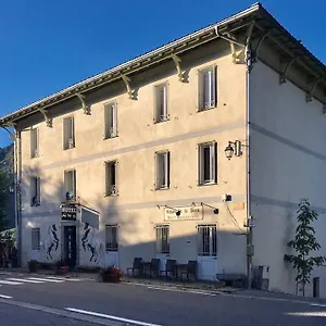 https://le-relais-des-cavaliers.fr-provencehotel.com