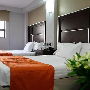 *** Hotel Estadio México
